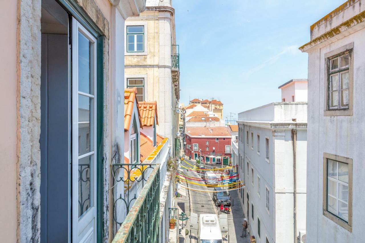 Alfama, Bright And Spacious With Private Terrace, By Timecooler Lisboa Exteriör bild