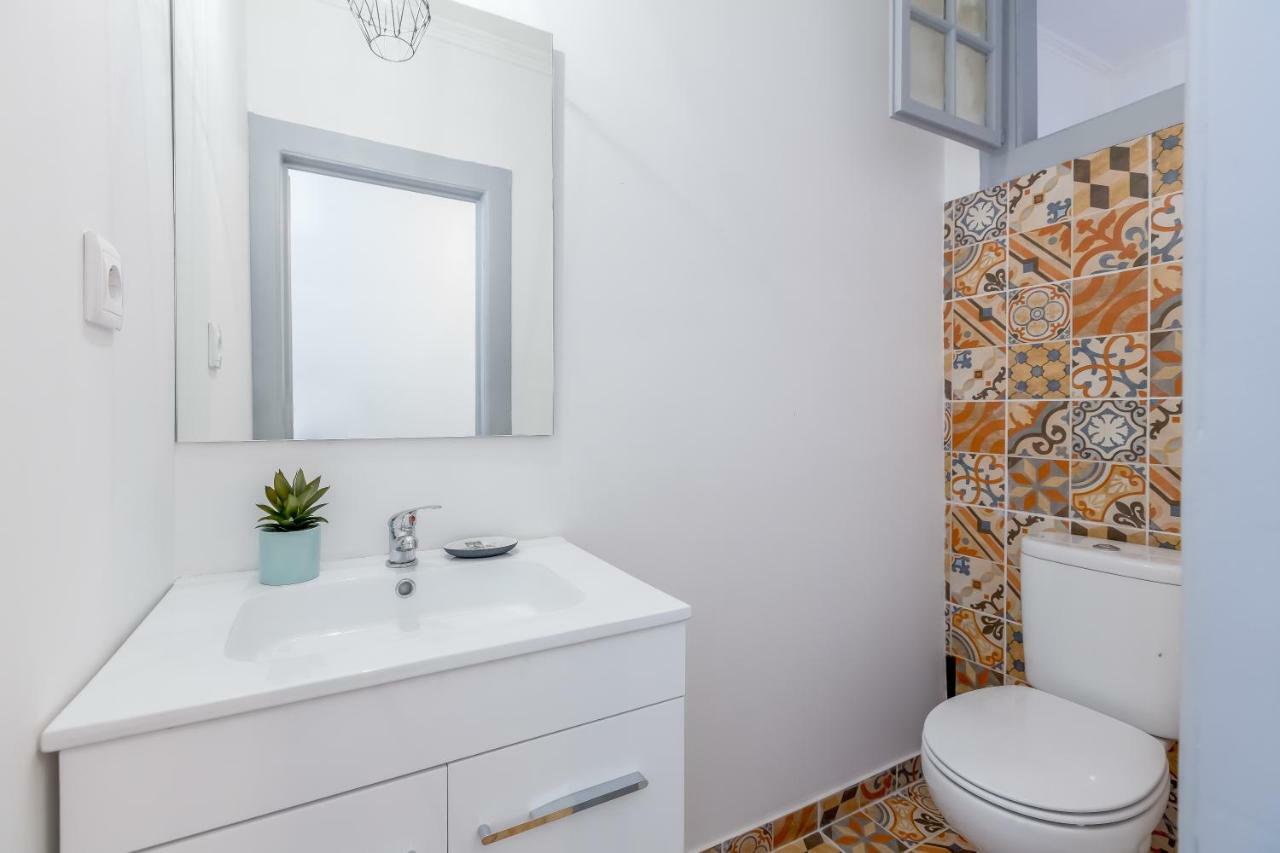Alfama, Bright And Spacious With Private Terrace, By Timecooler Lisboa Exteriör bild