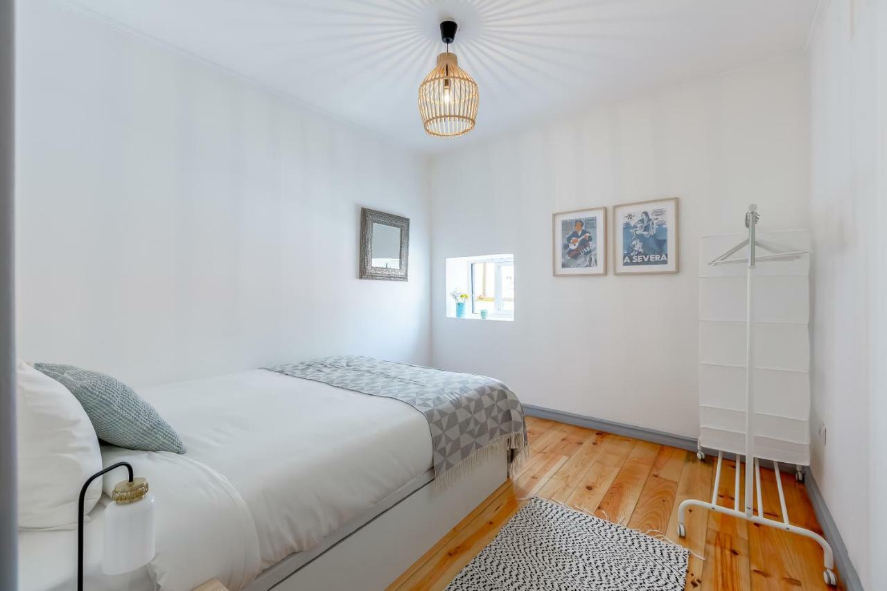 Alfama, Bright And Spacious With Private Terrace, By Timecooler Lisboa Exteriör bild